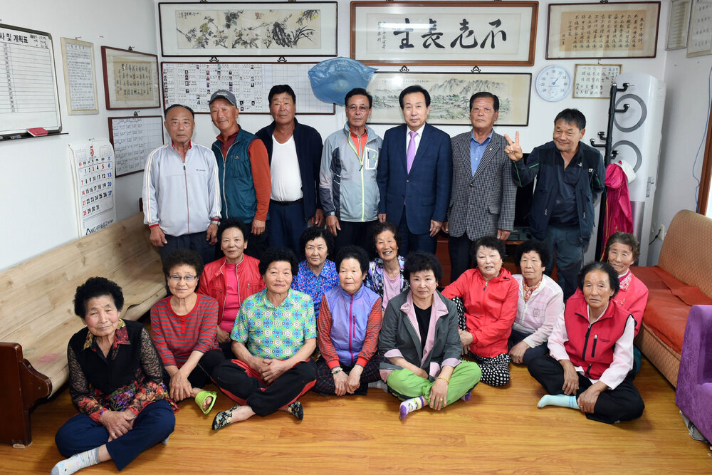 찿아가는소통의날경로당방문(2017,5,15,산정경로당).jpg