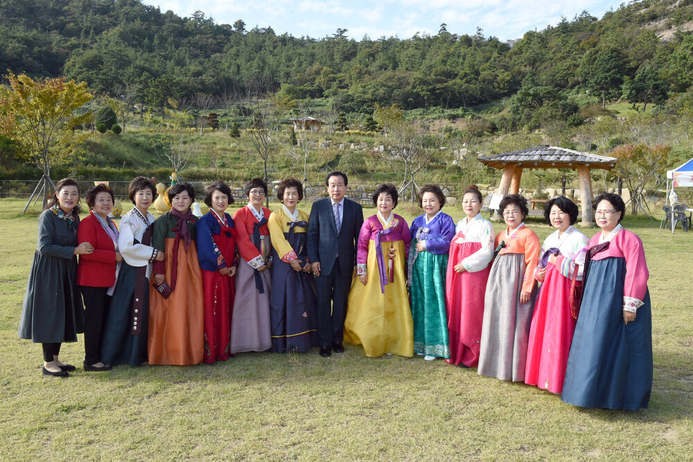 3대가함께하는우리문화한마당08(2017,10,13,입암산생태공원).jpg