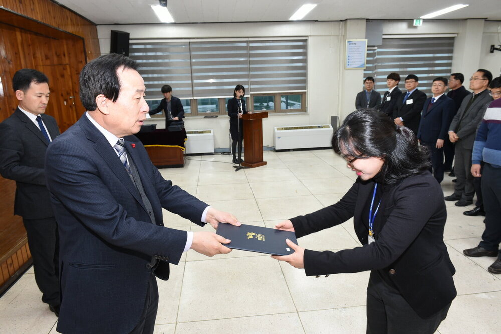 박홍률 목포시장 임용장 전달.