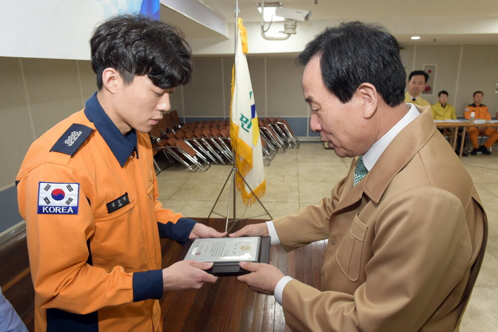 박홍률 목포시장 방위협의회 유공자 표창.