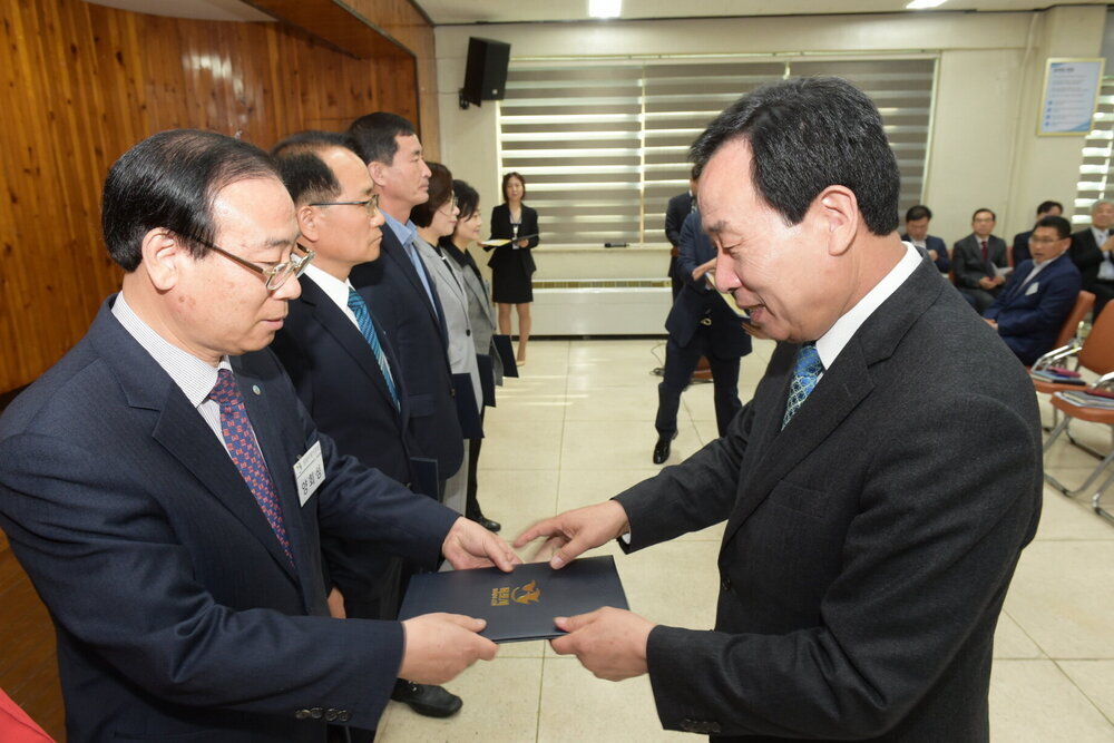 박홍률 목포시장 시상.